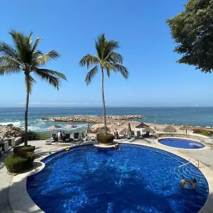 Ocean Front, 3 Bedroom, 3 Bathroom, Casa Natalia, Playa Esmeralda Aparthotel